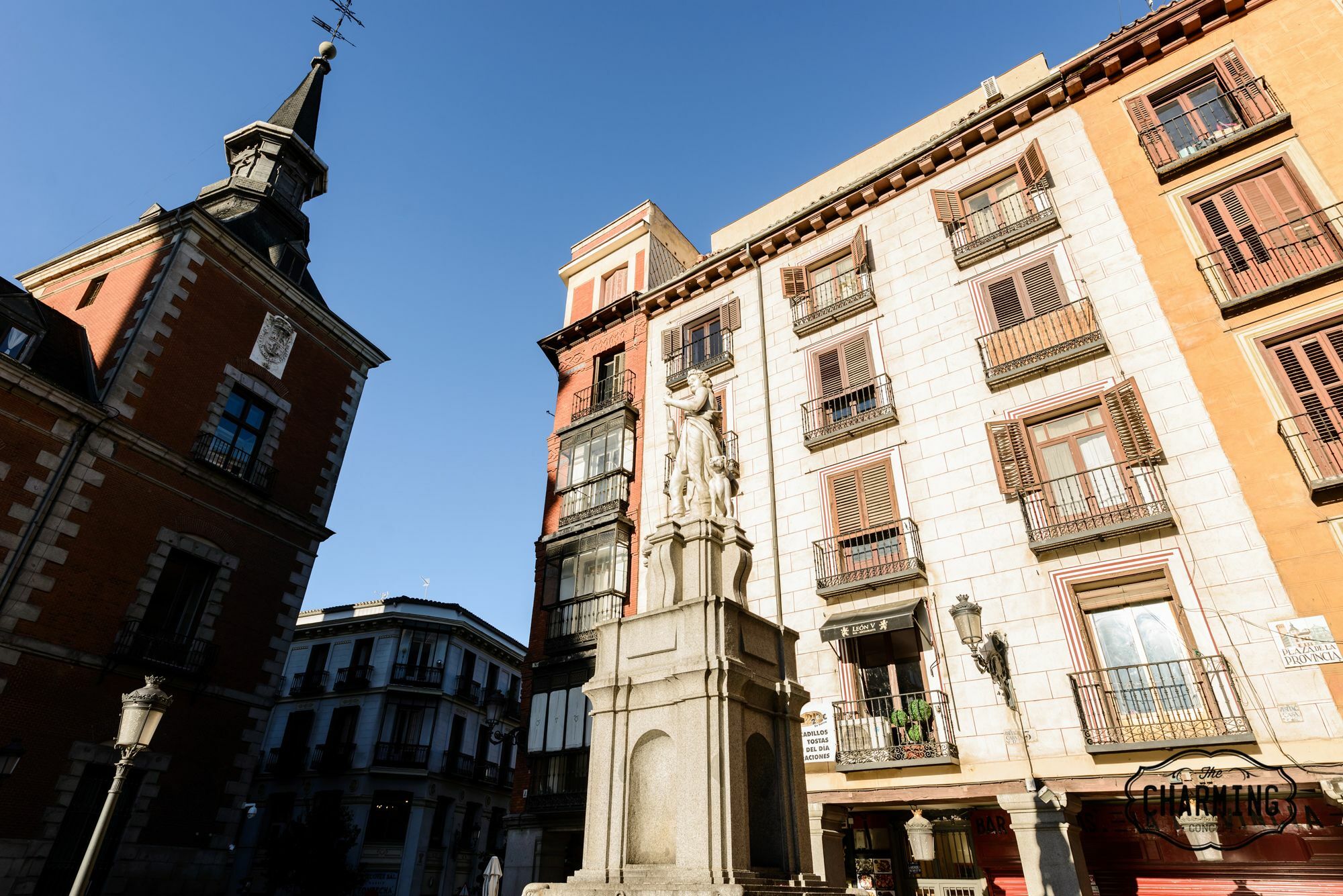 Charming Madrid Plaza Apartment ภายนอก รูปภาพ